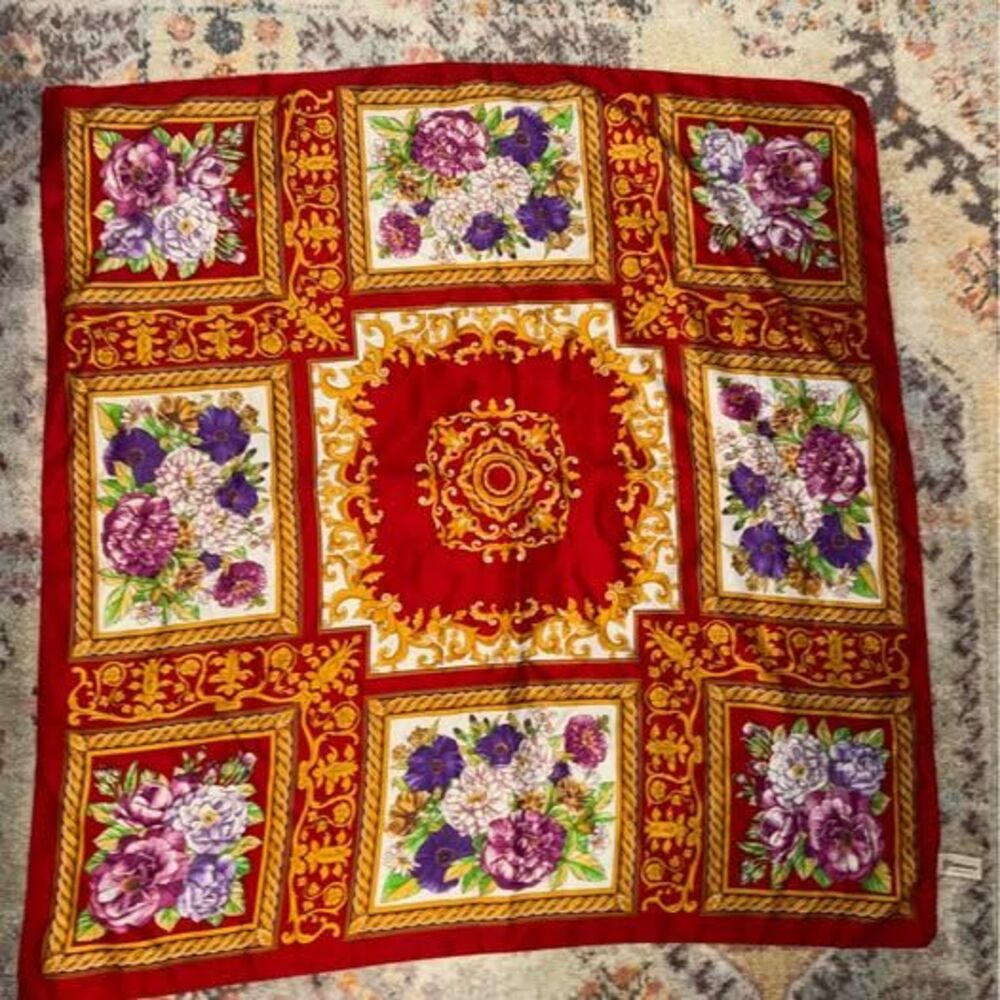 Vintage Red Floral Baroque Silk Scarf32x32